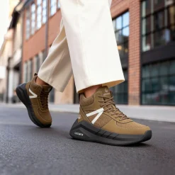 Chunky High Sneaker Women